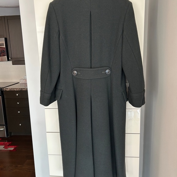 Lady's Elegant  Light Weight Cashmere Coat - Picture 5 of 12